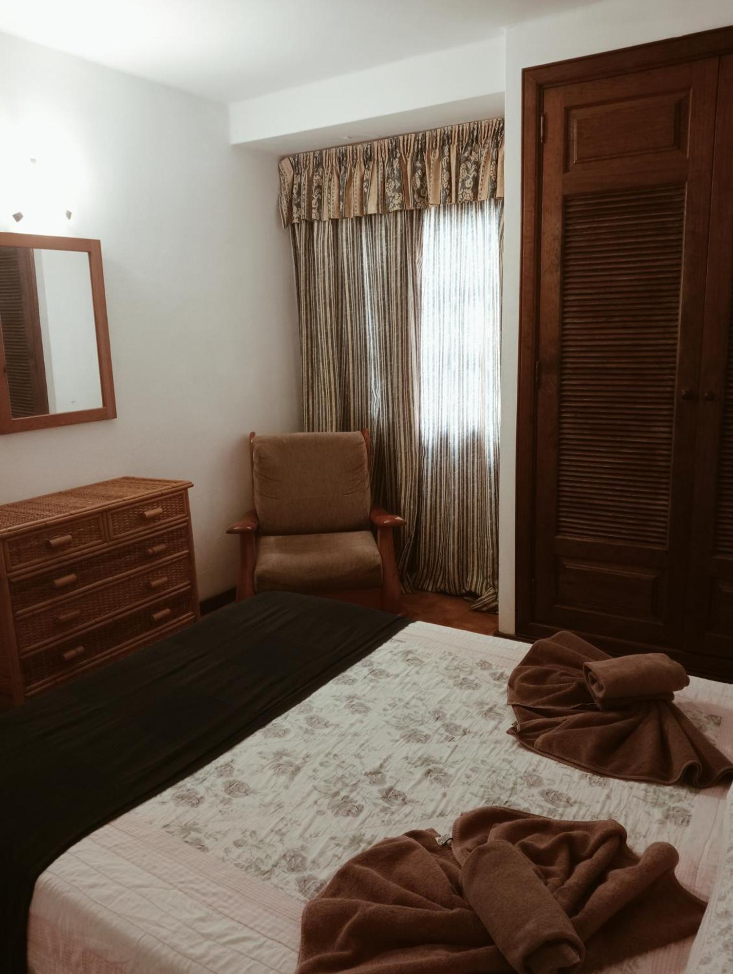 Apartamentos Las Acacias ปูแอร์โตเดลคาร์เมน ภายนอก รูปภาพ