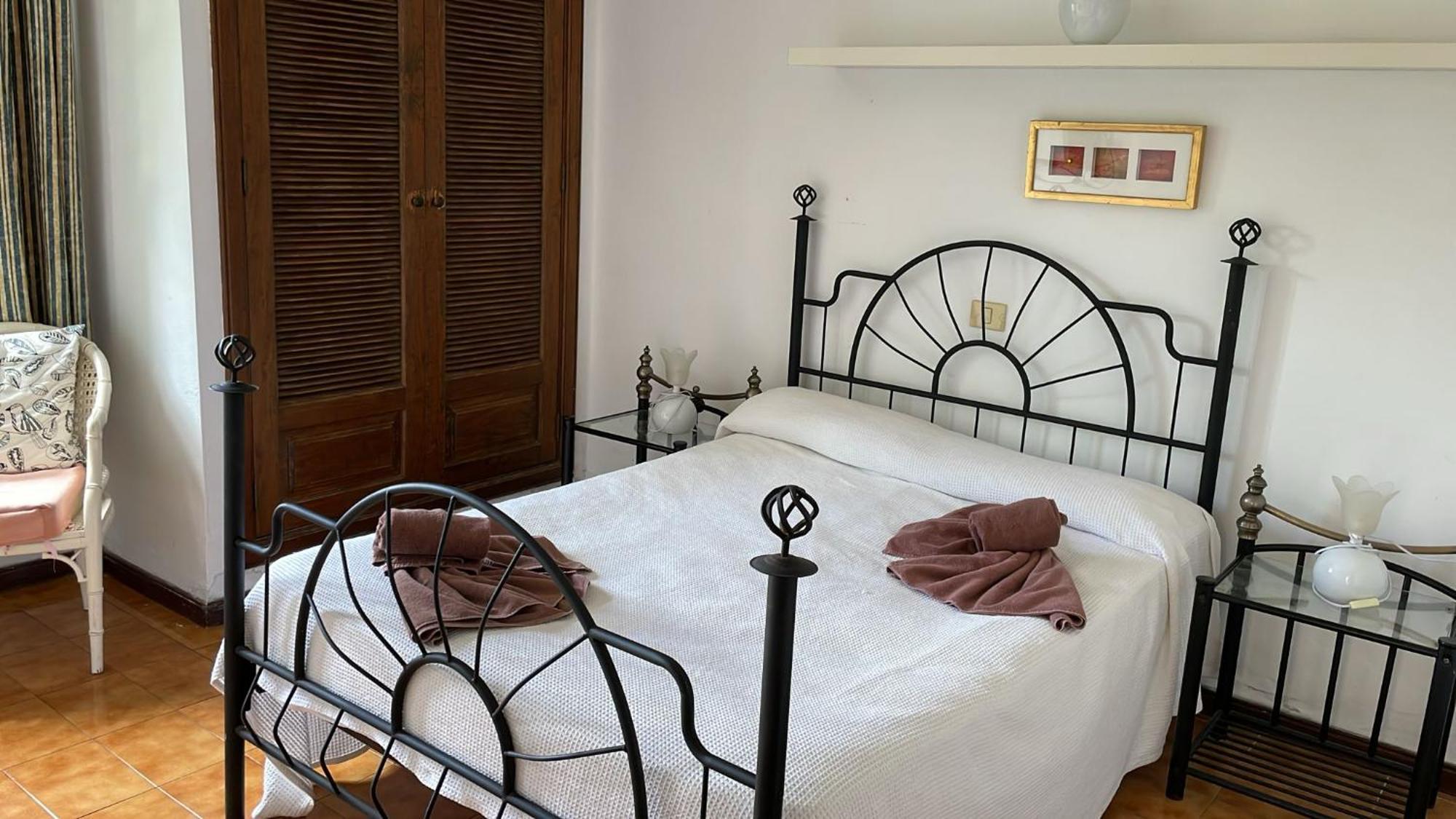 Apartamentos Las Acacias ปูแอร์โตเดลคาร์เมน ภายนอก รูปภาพ