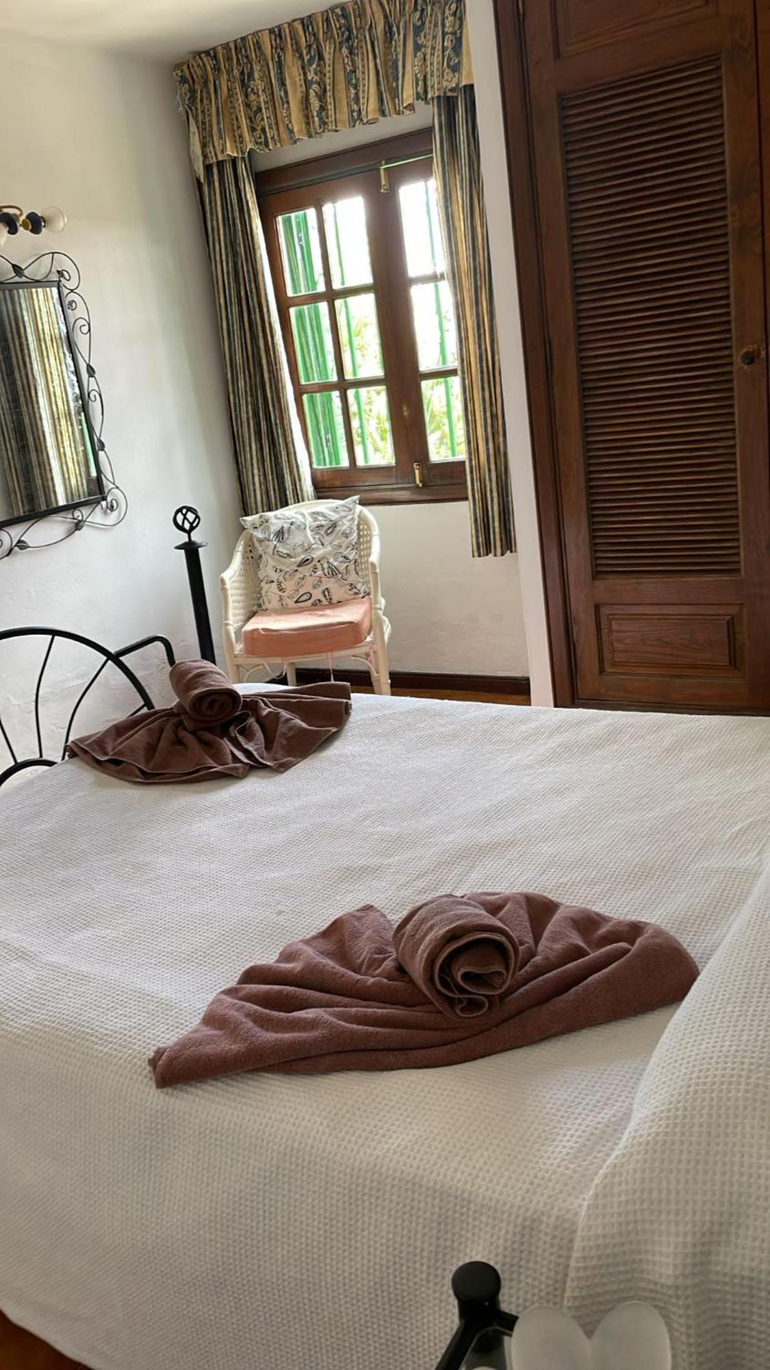 Apartamentos Las Acacias ปูแอร์โตเดลคาร์เมน ภายนอก รูปภาพ